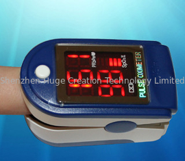 China De medische Sensor van Oximeter van de Vingertopimpuls SpO2, gehouden en Digitale Hand - leverancier
